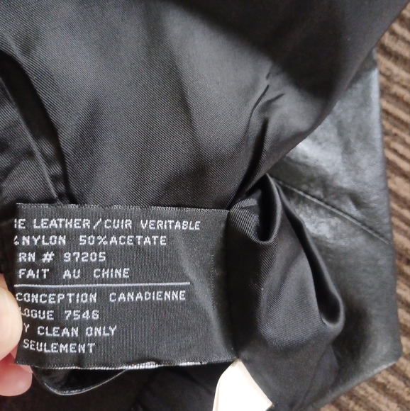 Danier Genuine Leather Skirt - Picture 8 of 8